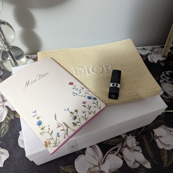 Dior Beauty Bundle - Picture 12 of 17